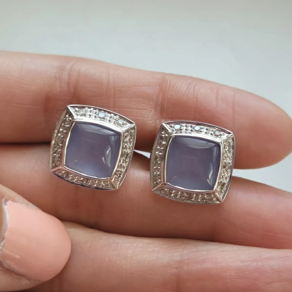 Dimond Chalcedony Cabochon Clip Earrings in 14 Solid White Gold